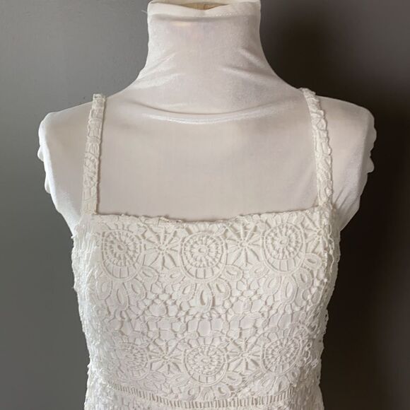 Hollister Dress  - Picture 4 of 10